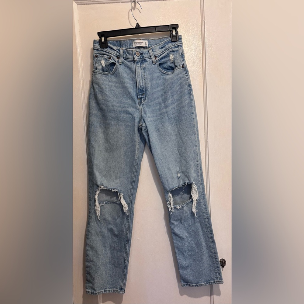 Abercrombie 90s High Rise Straight Jeans 26 Short Light Wash Distressed